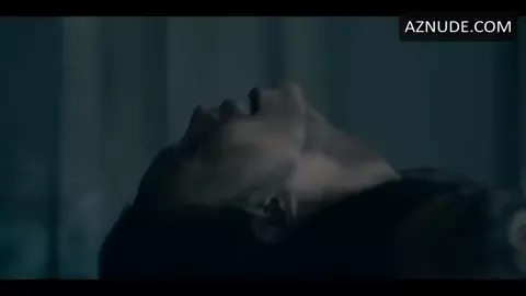 Twosome lesbian sex scene of Asian Levy Tran and Kate Siegel in The Haunting of Hill House