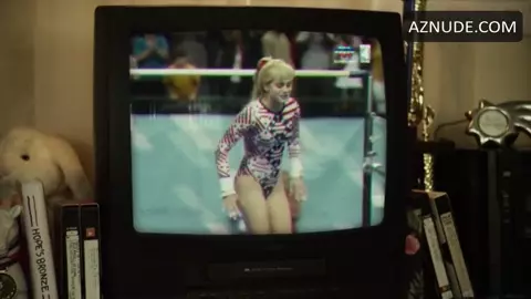 Attractive actress Melissa Rauch has gymnastic sex in comedy movie The Bronze (2015)