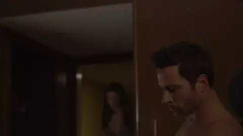 Valerie Baber takes erect cock in her peach in sex scene from Submission S01E03